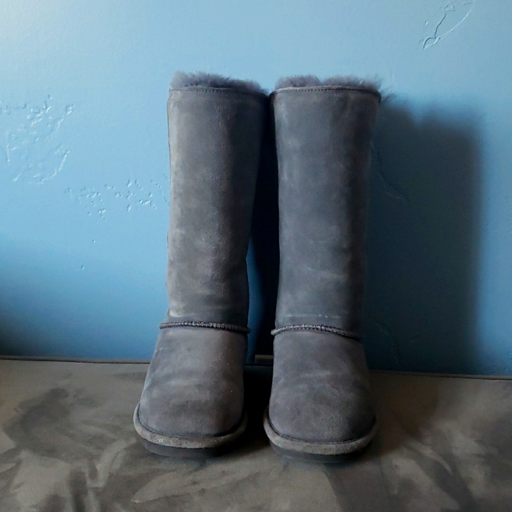 BEARPAW toggle button boots